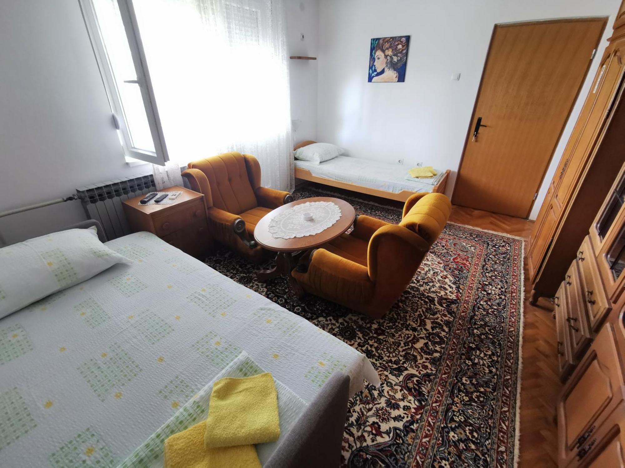 Apartments Domacinstvo Nikolic Valjevo Buitenkant foto
