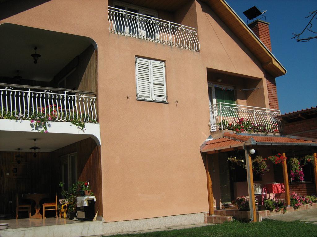 Apartments Domacinstvo Nikolic Valjevo Buitenkant foto