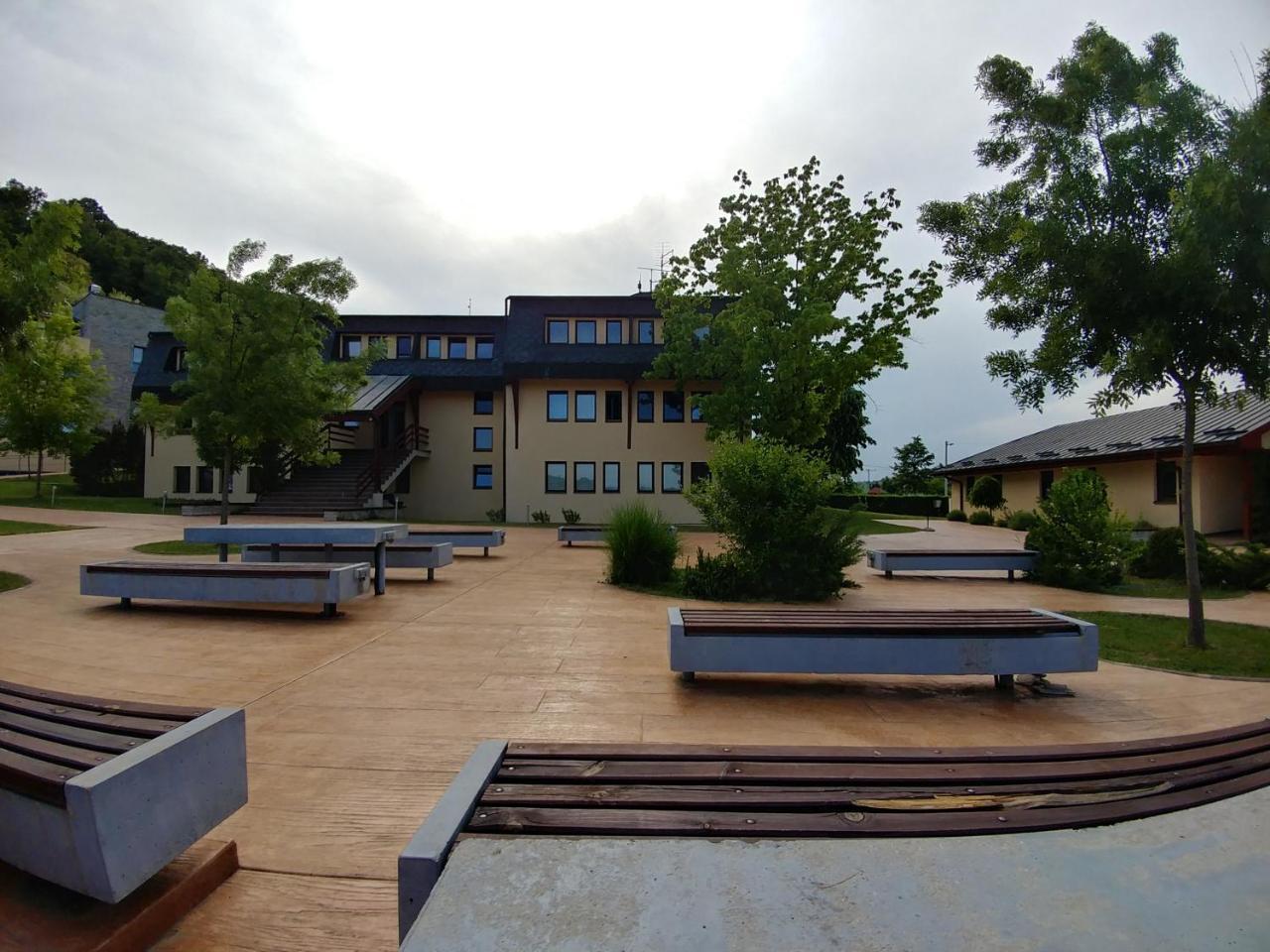 Apartments Domacinstvo Nikolic Valjevo Buitenkant foto
